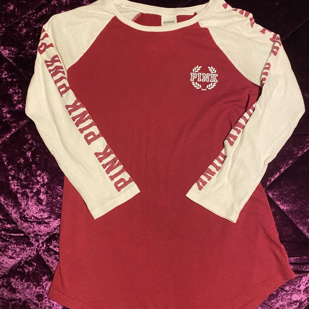 Victoria’s Secret quarter sleeve